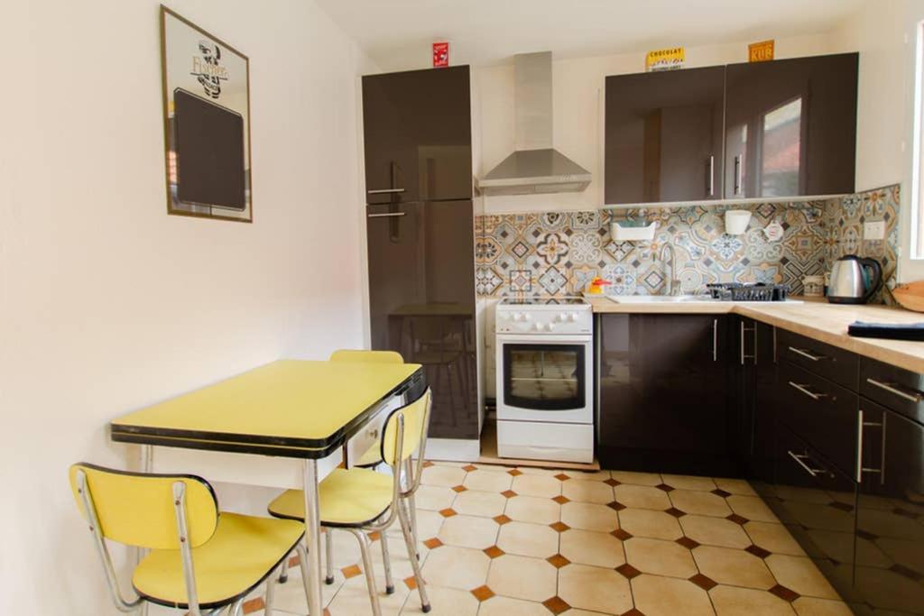 Gite A Bon Port Abbeville 5 Personnes Екстериор снимка